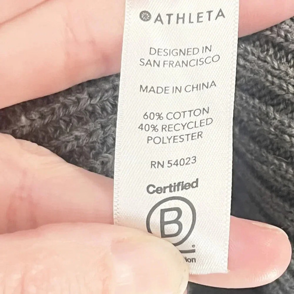 Athleta Gray Oversized Button Front Boyfriend Cardigan Sweater Women's Small - Picture 7 of 7